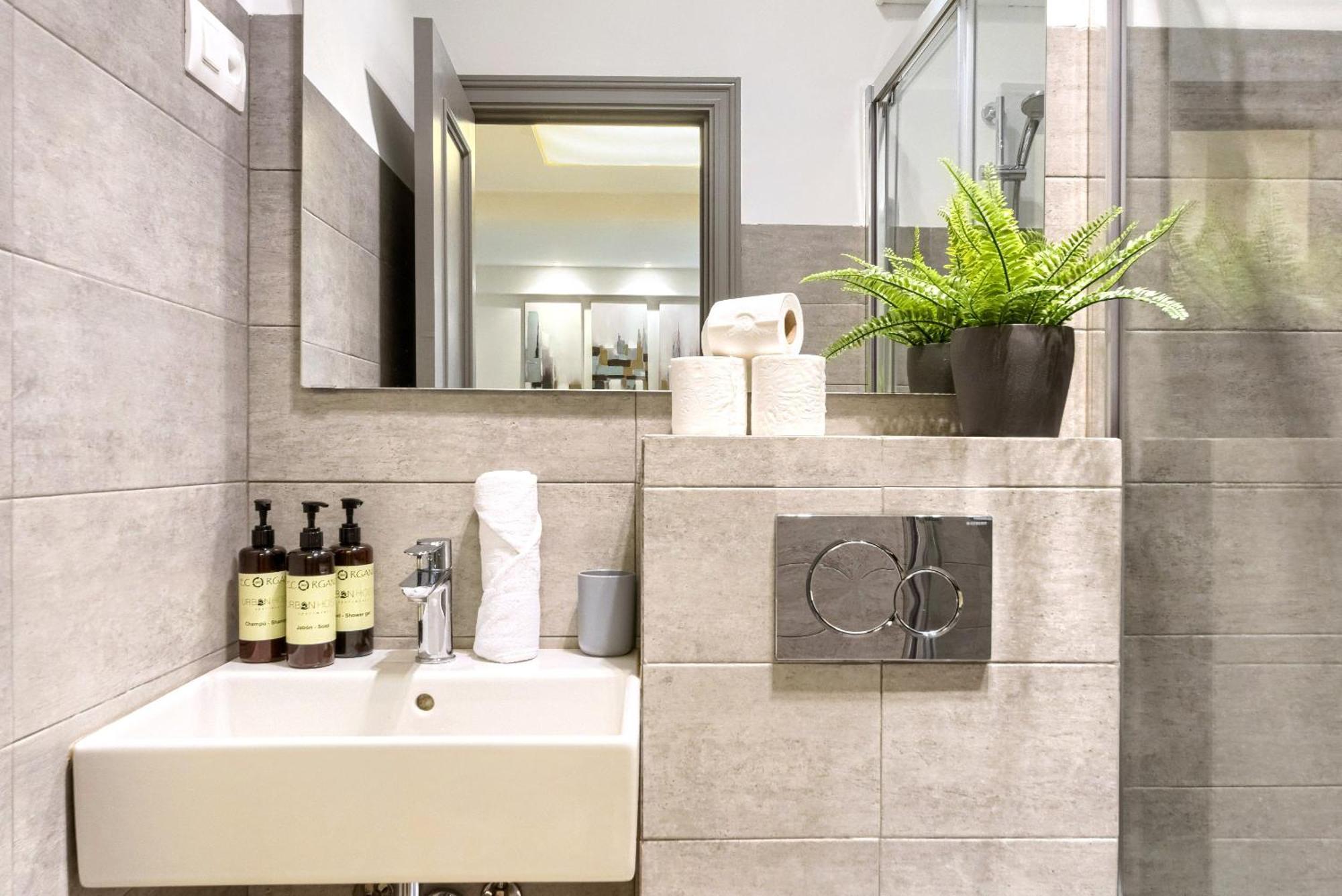 Tristan Vivienda Turistica De Diseno Con Ac Apartment Bilbao Luaran gambar